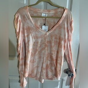 Sundays Coral Tie-Dye small long duffles sleeve shirt. NWT